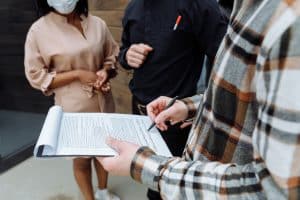 Signature contrat de travail assistante maternelle agréée à domicile