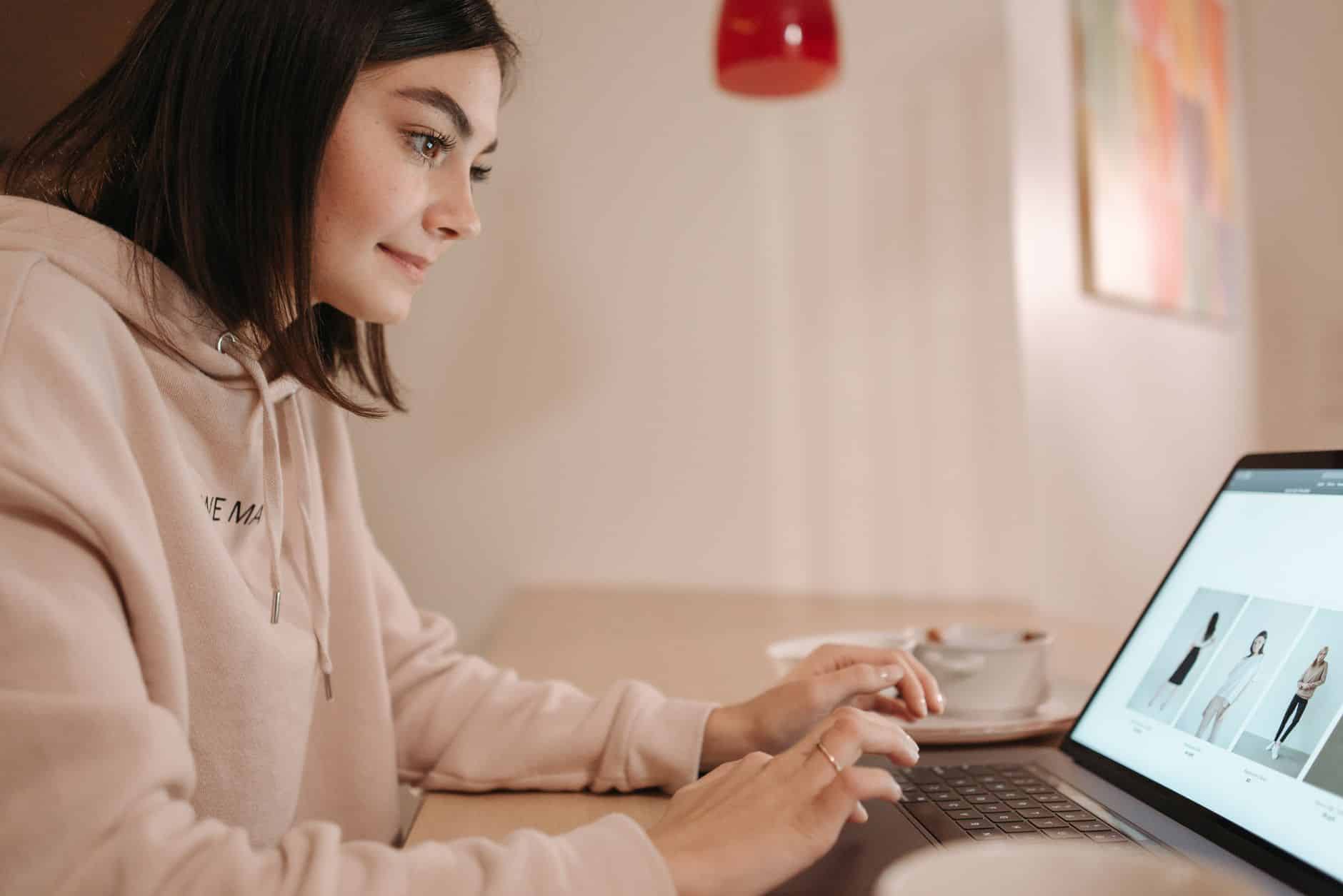 Inscription France Travail après licenciement et calcul ARE